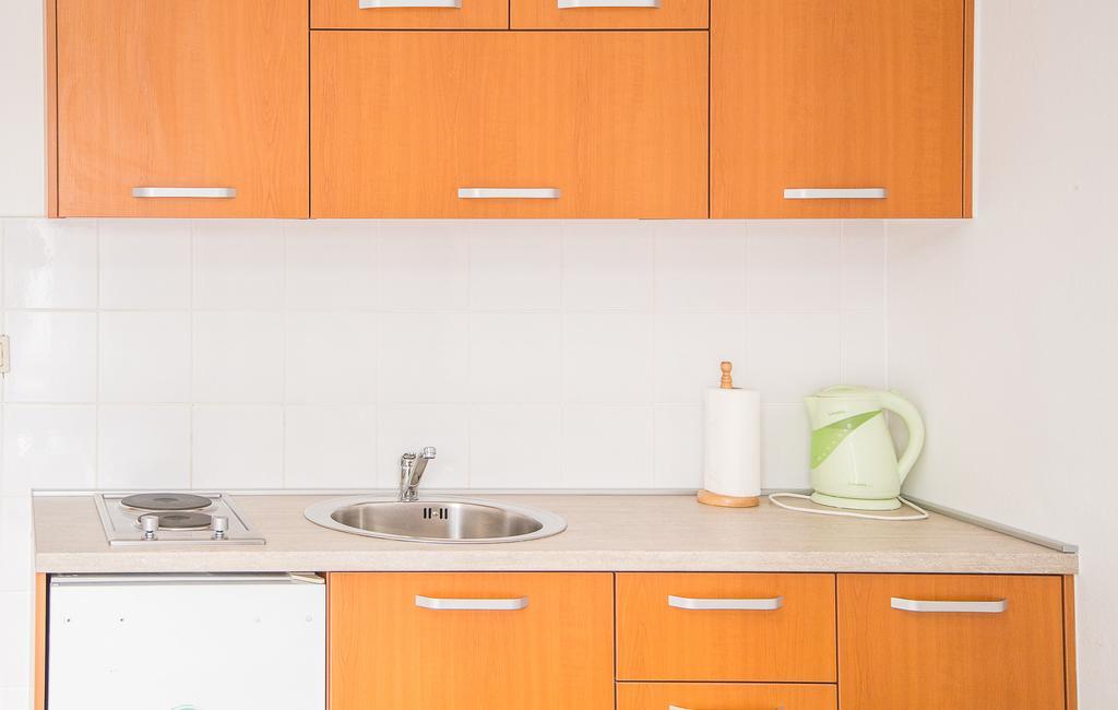 Apartmani Ksenija Петровац Экстерьер фото