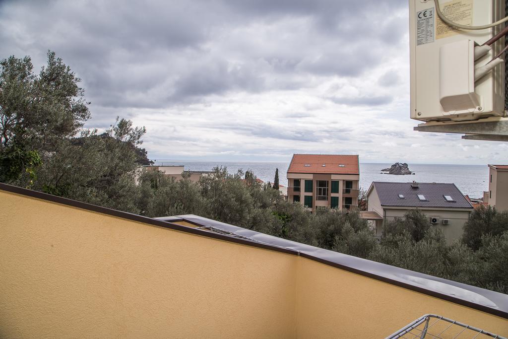 Apartmani Ksenija Петровац Экстерьер фото