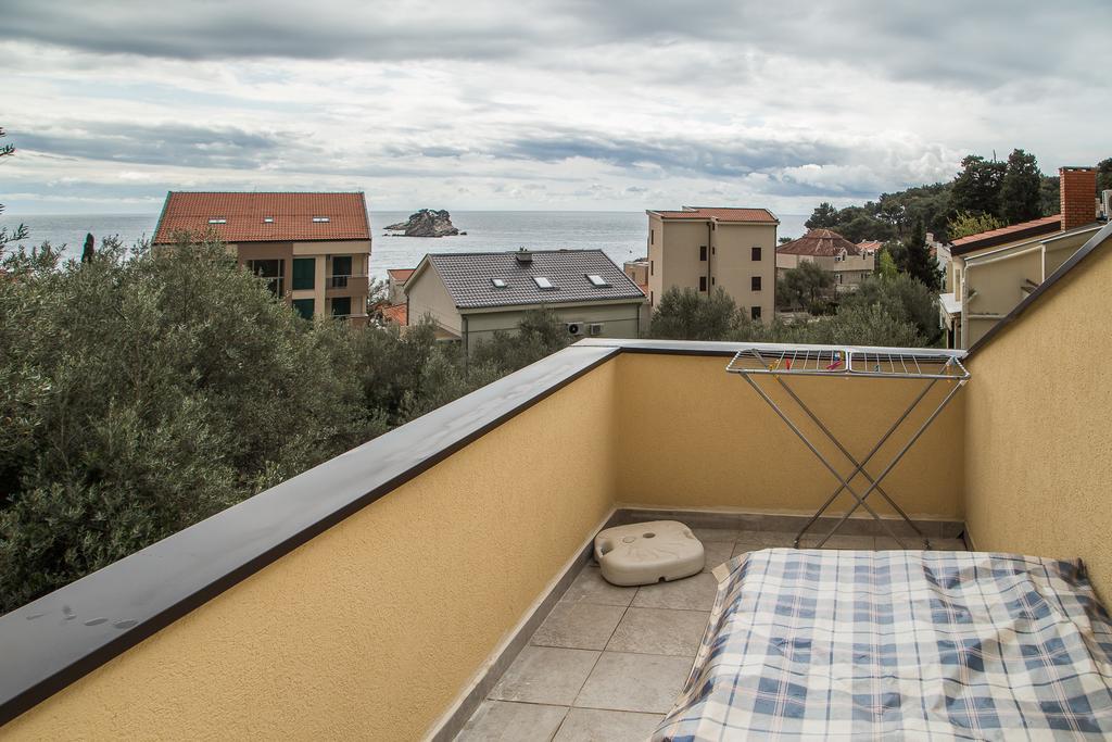 Apartmani Ksenija Петровац Экстерьер фото