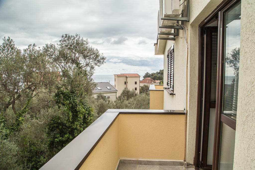 Apartmani Ksenija Петровац Экстерьер фото