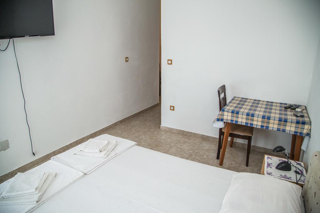 Apartmani Ksenija Петровац Экстерьер фото