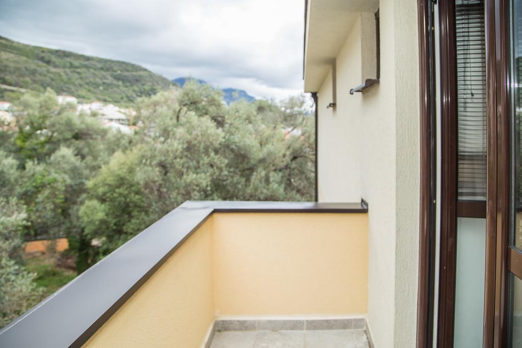Apartmani Ksenija Петровац Экстерьер фото